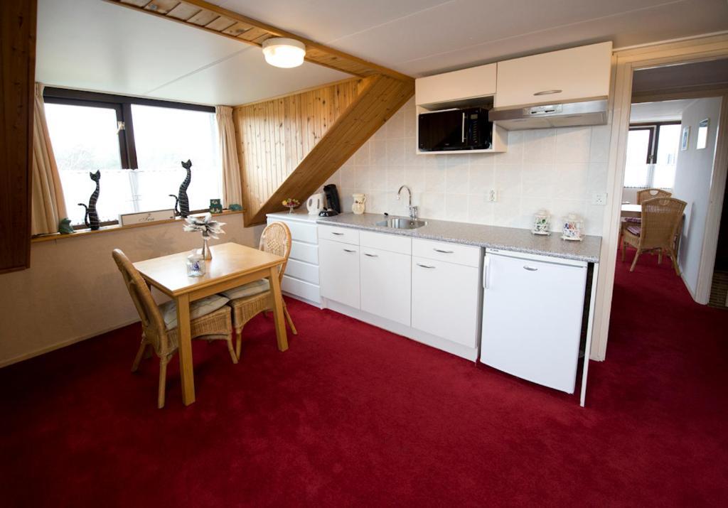 Guesthouse De Zonnestraal De Koog  Quarto foto